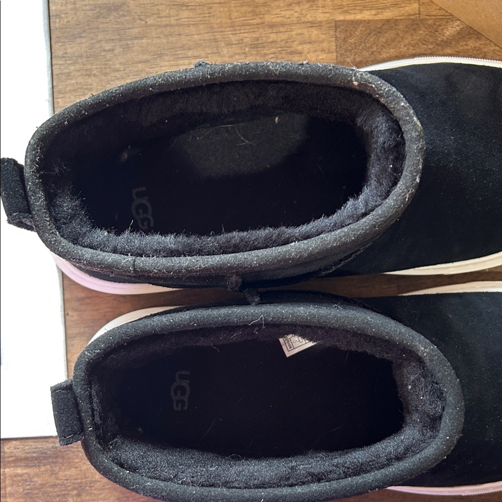 UGG Black Ankle Boots with White Sole - Picture 16 of 16